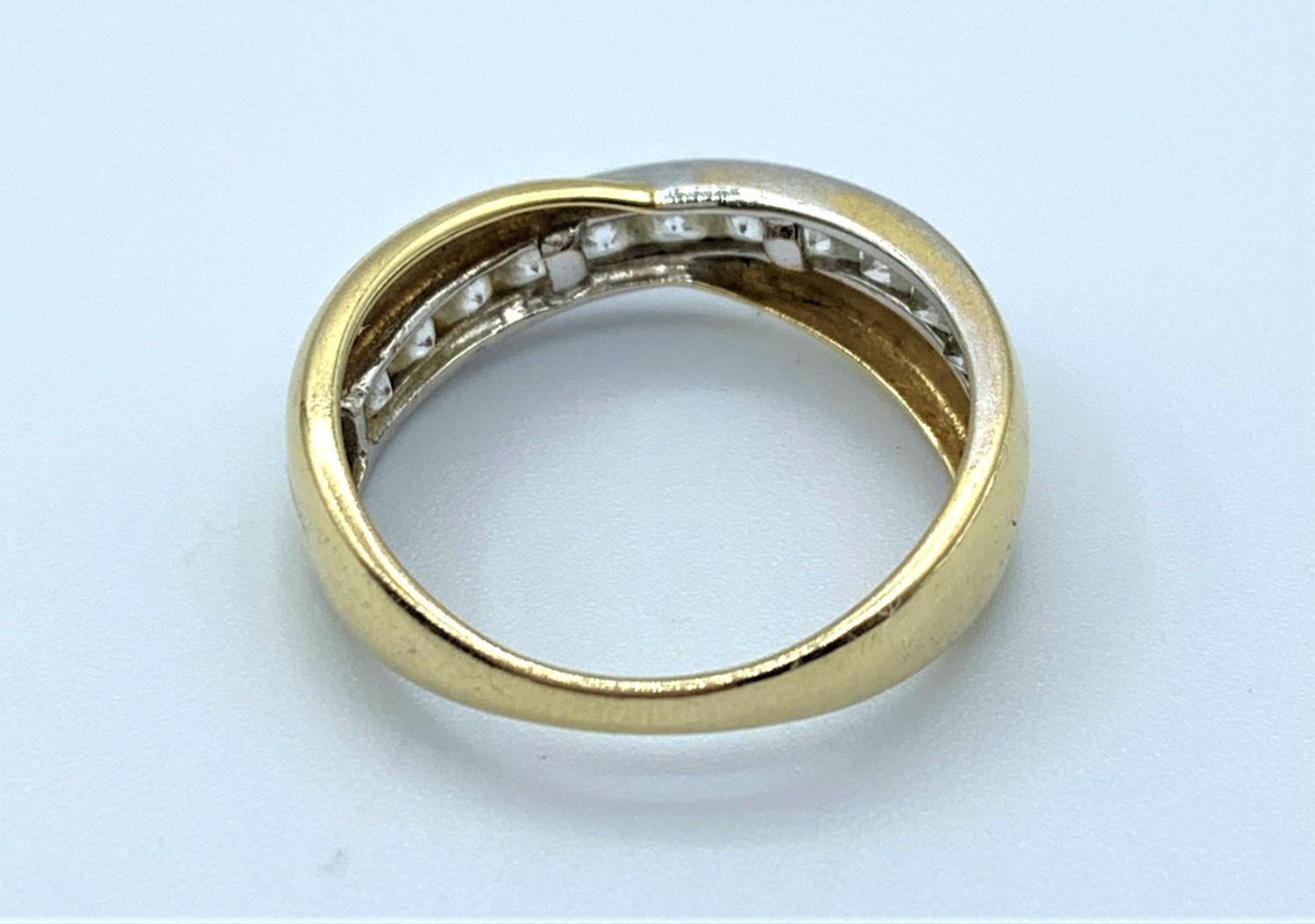 9ct yellow gold crossover ring, size K-L. - Image 2 of 6