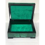 Malachite box, 11.7 x 10 x 4.1cm, weight 550.4g.