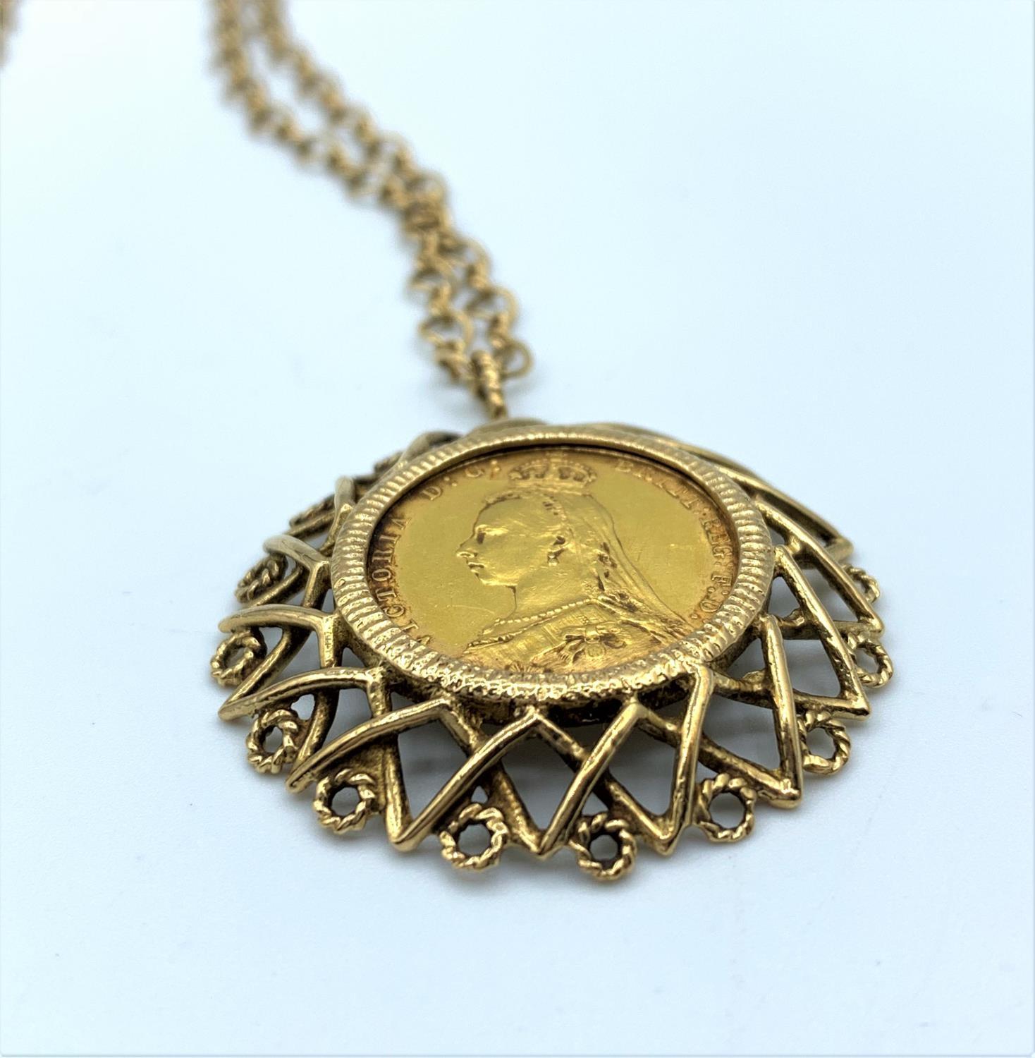 1892 Victoria gold Sovereign set in 9ct with a 33cm chain, total weight 19.6g - Image 2 of 5