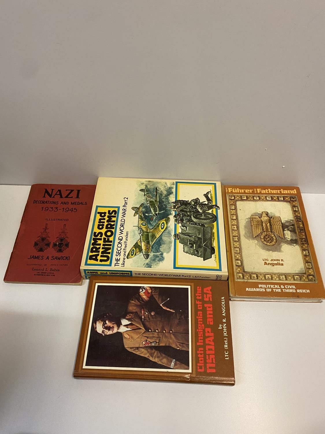 5 x reference books to include- Nazi decorations & medals, Awards of the 3rd Reich, Cloth insignia - Image 2 of 12