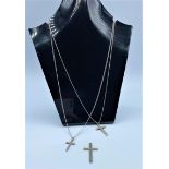 Mixed lot of 3x silver cross pendants (2 on silver chains), weight total 14g approx (3)