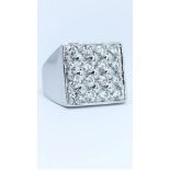 Mouawad Ring in 18k white gold, 1.28cts of diamonds D-E/VVS; 9.2g; N1/2