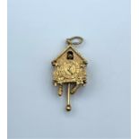 9ct Gold cuckoo clock Charm /pendant, weight 3.6g