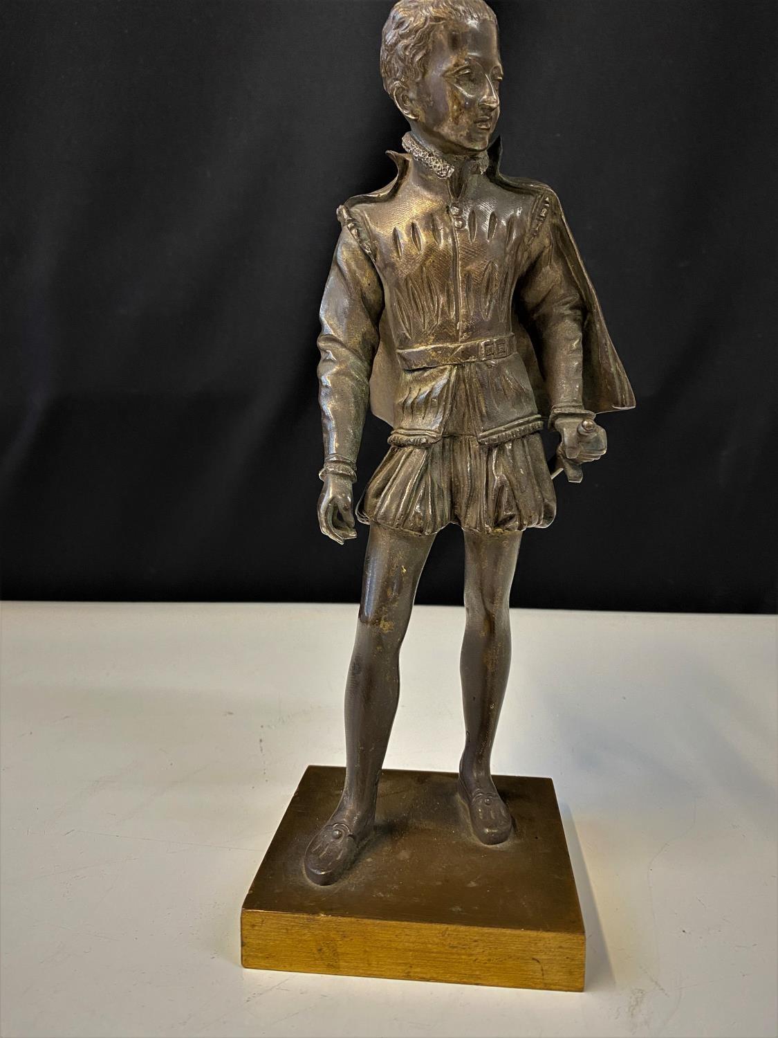 Bronze of Tudor soldier brass base, H24cm x W9cm and weight 1.47kg approx - Image 5 of 23