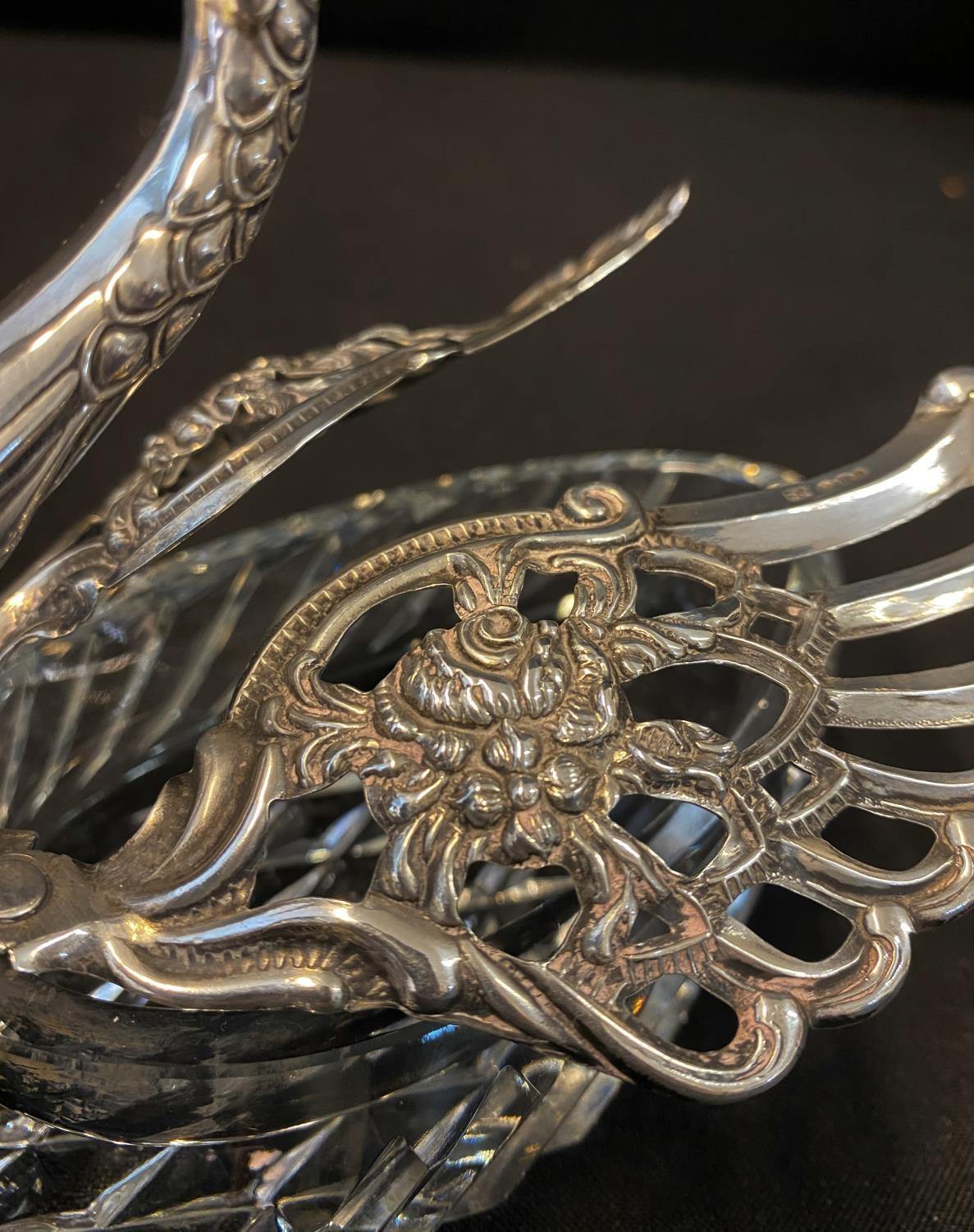 Continental 925 silver Swan caviar / sweet dish with articulated hallmarked silver wings, 14x13cm - Image 2 of 8