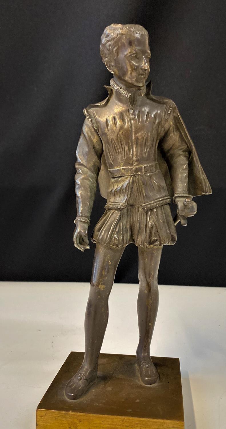 Bronze of Tudor soldier brass base, H24cm x W9cm and weight 1.47kg approx - Image 2 of 23