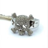 14ct white gold with encrusted diamonds (approx 0.5ct) skull ring, weight 9g, Size S-T