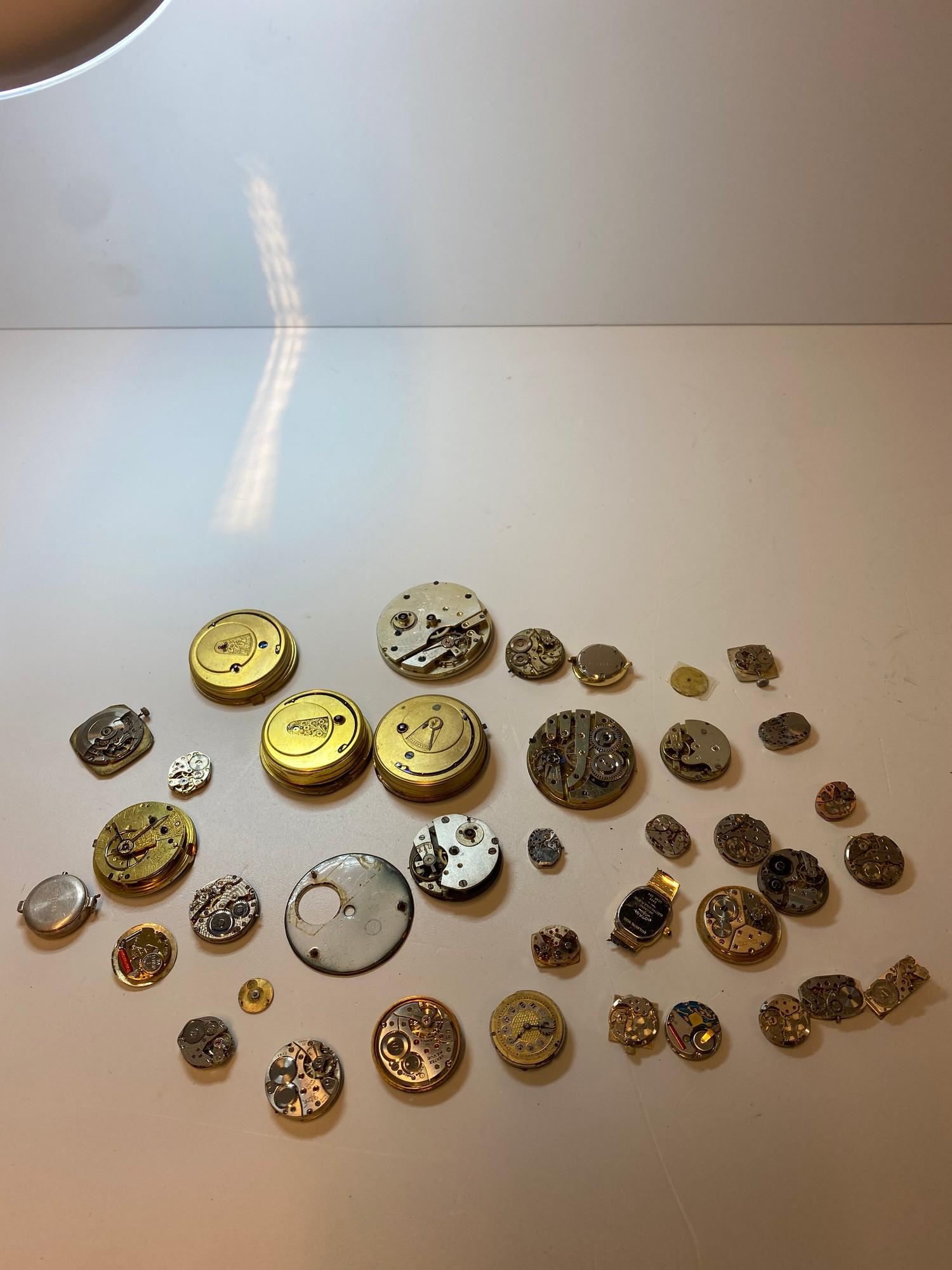 Collection of assorted Vintage Watch Movements and Parts, mostly Antique some modern - Image 4 of 7