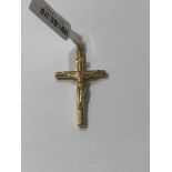 9k Yellow gold Crucifix Pendant, over 4.2cm long with bail and weight 1.1g (ECN288)