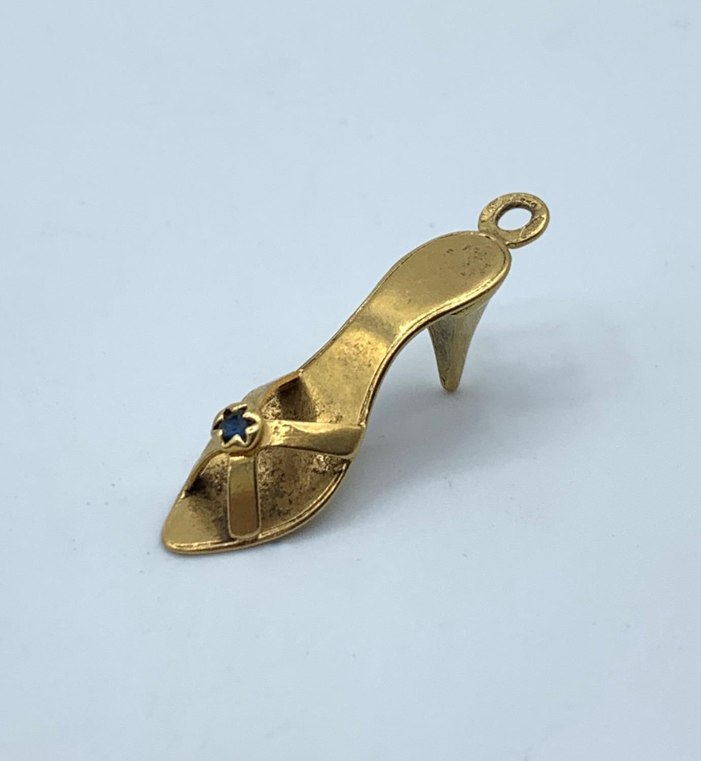 9ct Gold Shoe Charm/Pendant, weight 2.7g and 3cm long - Image 4 of 6