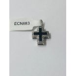 18k White Gold Cross Pendant with 0.26CT Diamonds and Sapphires, weight 2.3g (ecn683)