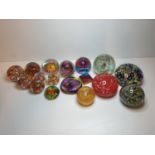 Mixed lot of 17 x Paperweights to include Caithness Shimmer and others (17)