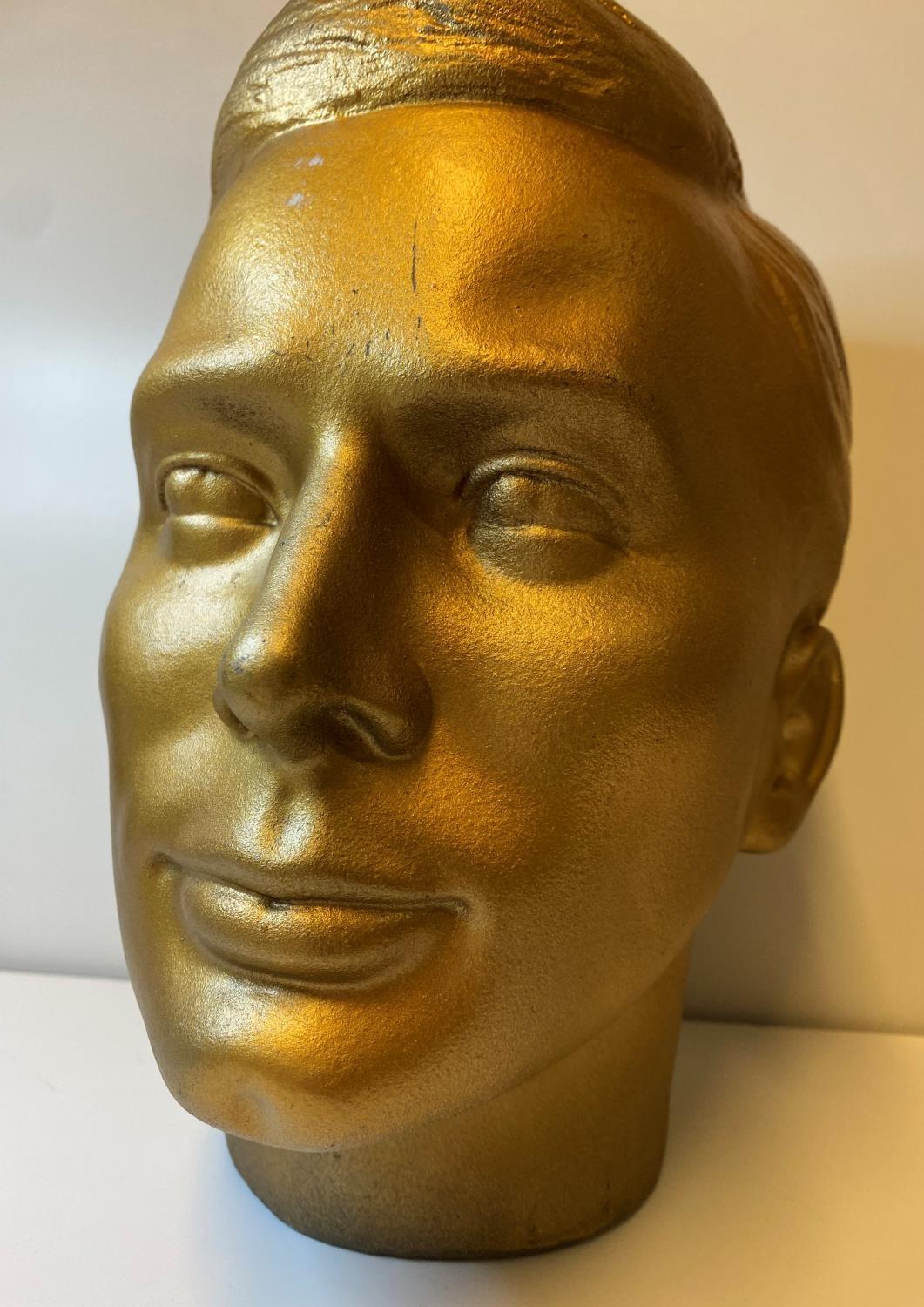 A life size Mans Head made in lightweight Plaster and finish in gold Paint, Mannequin Bust 28cm tall - Image 3 of 6