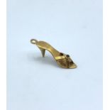 9ct Gold Shoe Charm/Pendant, weight 2.7g and 3cm long