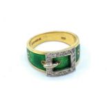 Vintage 18K Yellow Gold belt designed Ring with encrusted Diamonds, weight 7.7g and size M