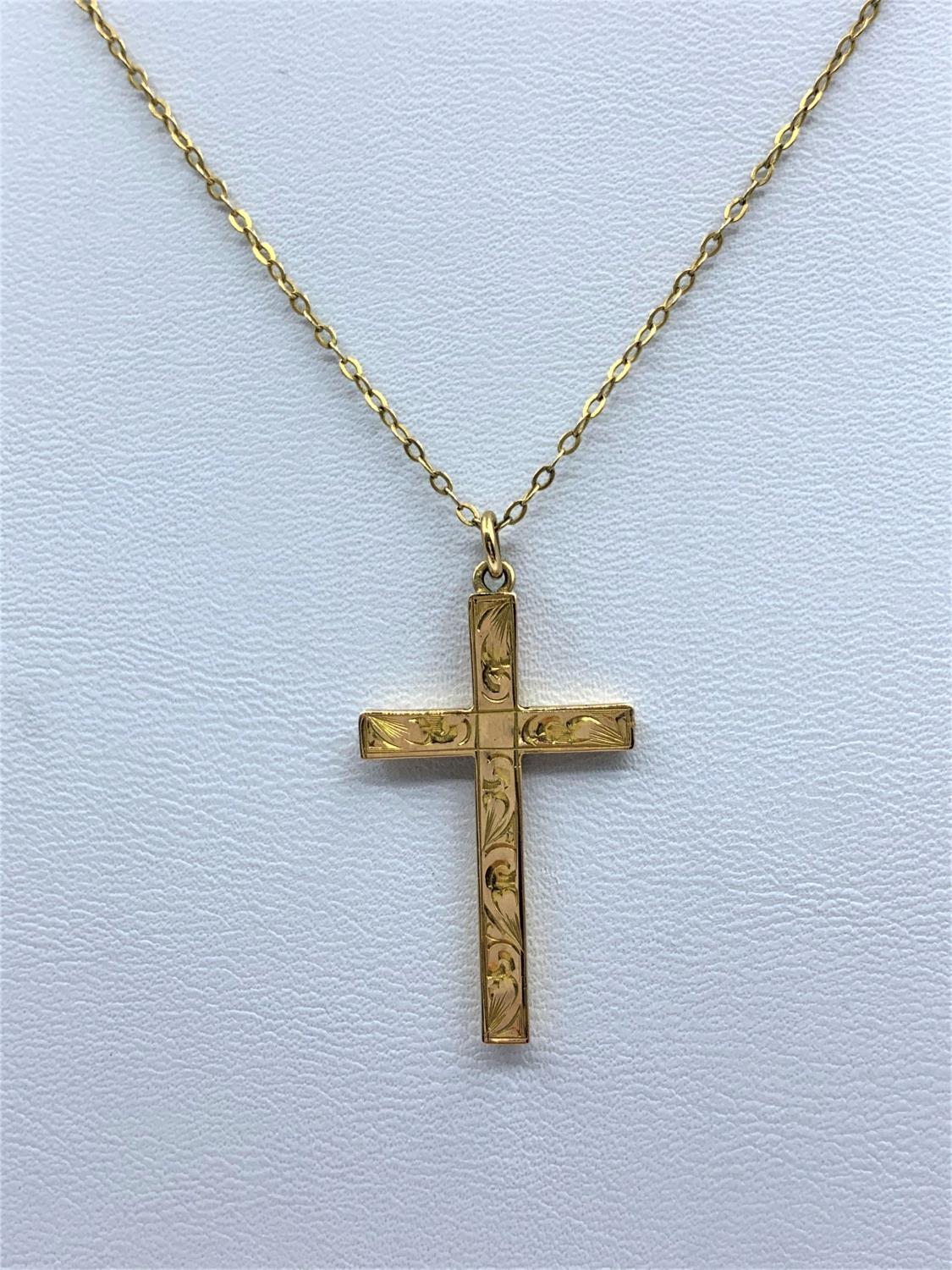 9CT Yellow Gold Crucifix Pendant set in 9ct 44cm long Chain, total weight 2g approx - Image 3 of 4