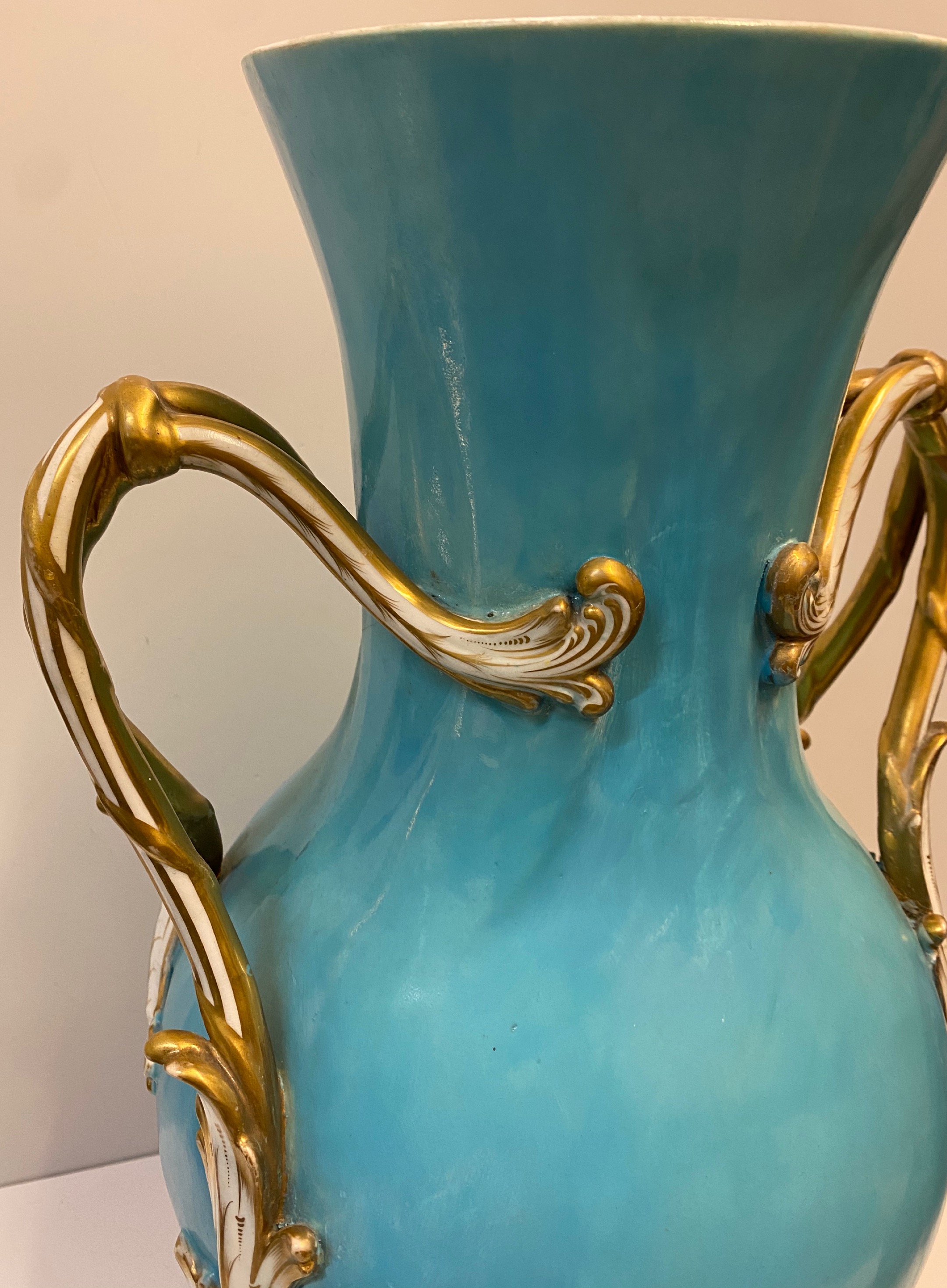 Large Baroque style blue blush Vase with gilded feet and twin handles, probably late 19th century, - Image 2 of 4
