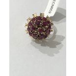 9k yellow gold Rubies Ring, weight 6.1g and size M (ECN659)