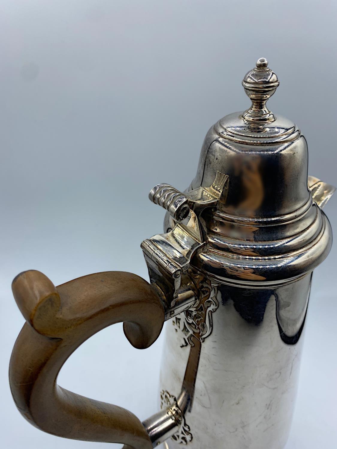 Tankard Style Silver Coffee Pot made in London 1968, weight 847g and 28cm tall - Image 2 of 6