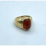 Vintage 9CT Gold Mans Ring with big stone centre, weight 6.4g and size L