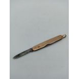 Vintage 9K Gold Penknife by A.Barrett & Sons Piccadilly London, 9.3g and 5.5cm long
