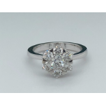 18K White Gold Ring with 1cts Diamonds (E-F VS1-VS2), weight 4.57g and size J1/2 Wgi certificate (