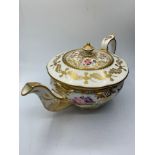 H&R Daniel Etruscan shaped Teapot in good condition