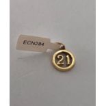 9K Yellow Gold 21 Pendant, weight 0.9g (ecn284)