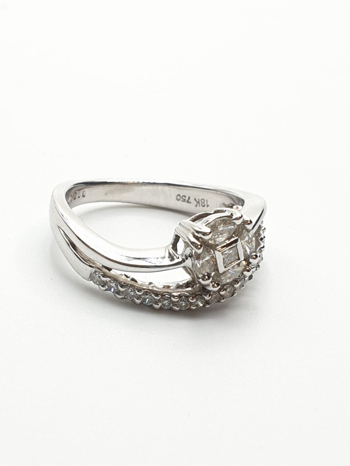 18ct White Gold Diamond Ring with 0.34ct diamonds, weight 4.5g and K/L - Image 2 of 5