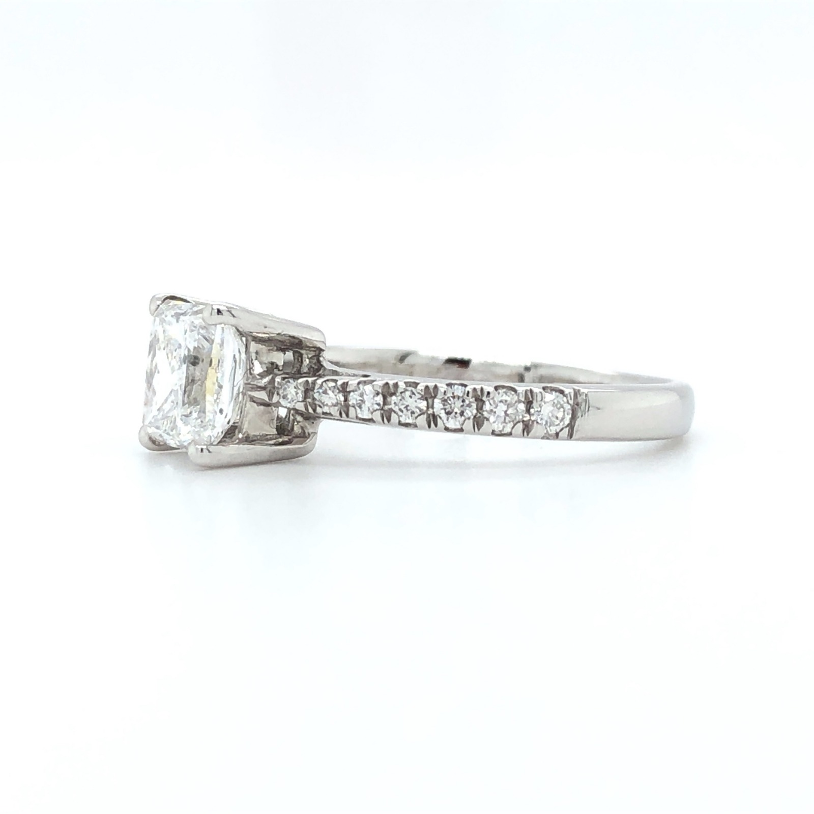 Platinum ring with 1ct Diamond centre (D/SI1) and 0.17cts diamonds on shoulders, weight 3.14g and - Image 2 of 5