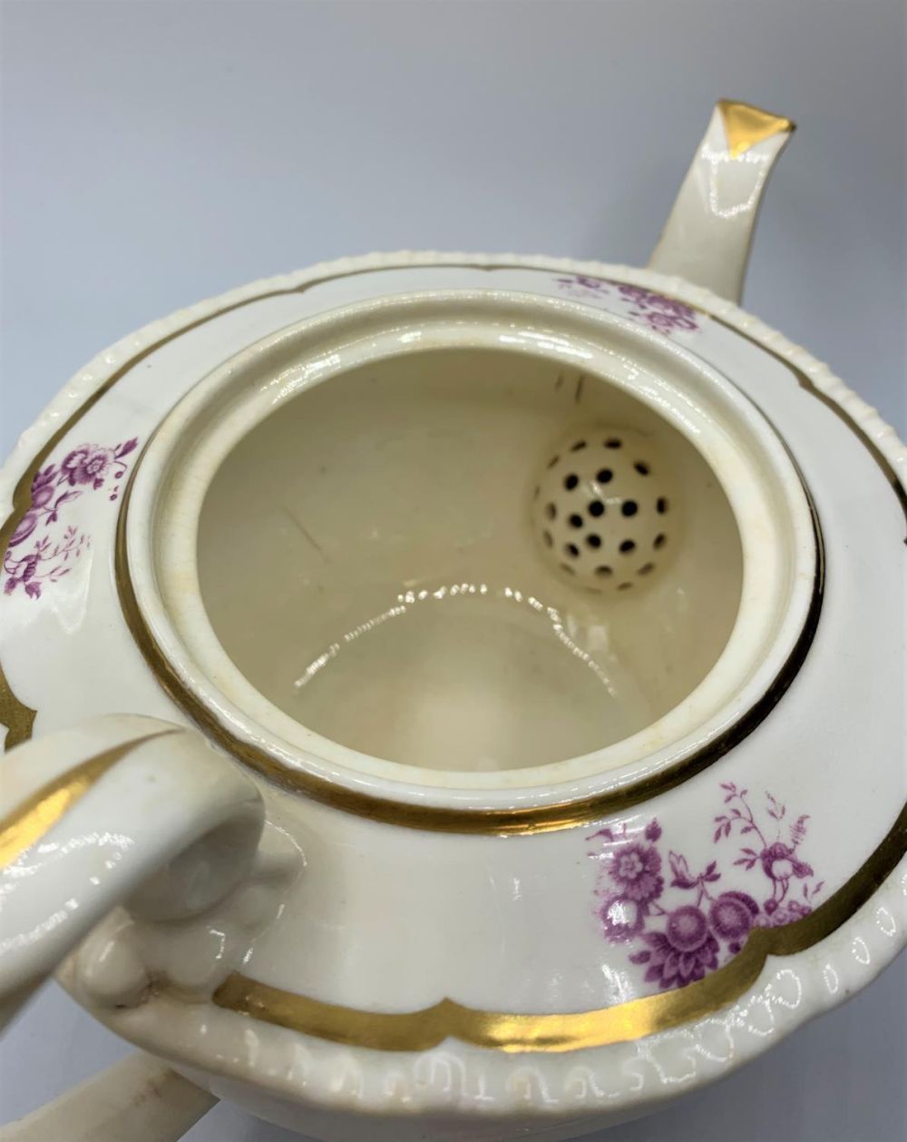 H&R Daniel Etruscan shape tea pot with 2 small glaze hairline cracks inside. - Image 6 of 8