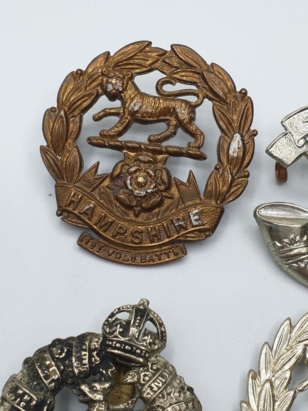5 x British Army Territorial Cap Badges. (5) - Image 4 of 6