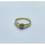 18ct gold ring with 0.30ct diamond centre stone, weight 1.8g and size I