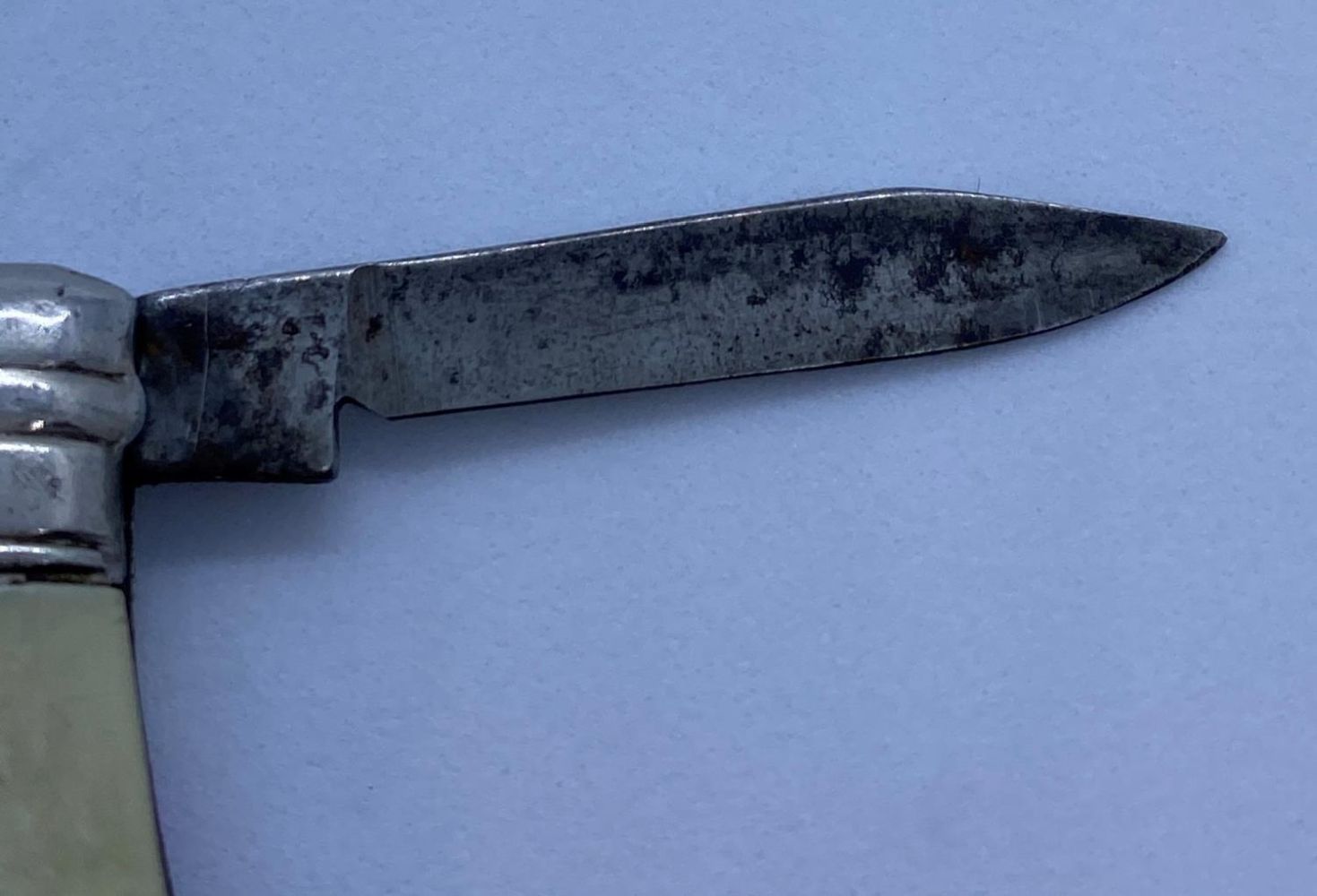 Rare Vintage Coronation Pen Knife from Richards of Sheffield. Having Clear Colour Picture of QE II - Image 4 of 5