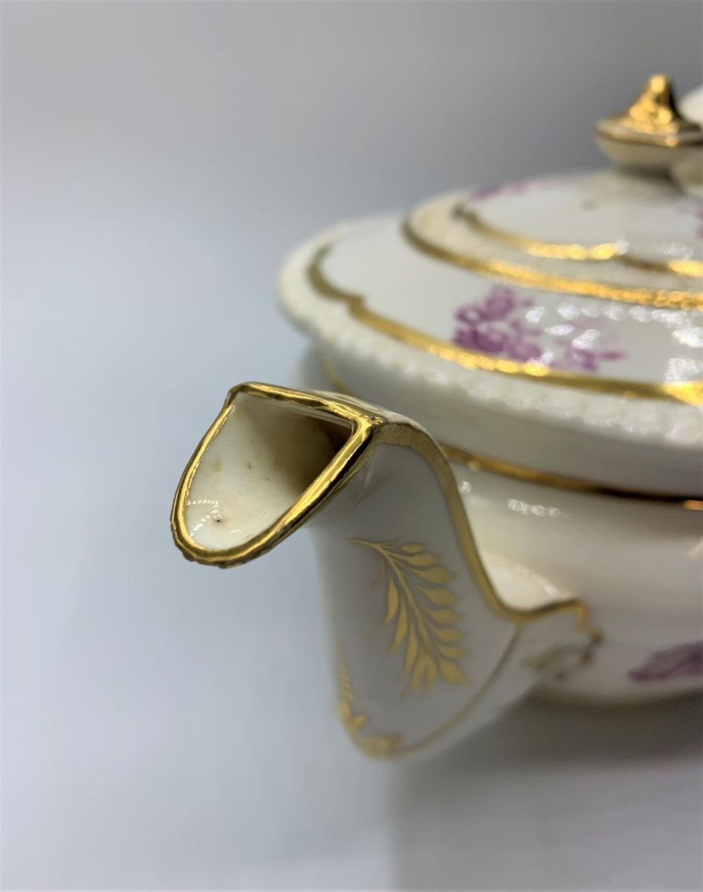 H&R Daniel Etruscan shape tea pot with 2 small glaze hairline cracks inside. - Image 4 of 8