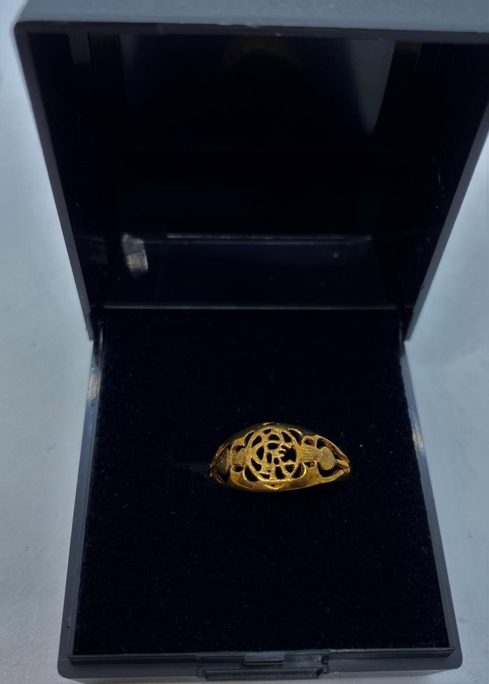 9ct Gold Glasgow Rangers Ring, 1.3g, Size K.