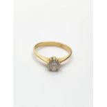 18ct Gold Ring with dress stone, weight 1.95g and size M