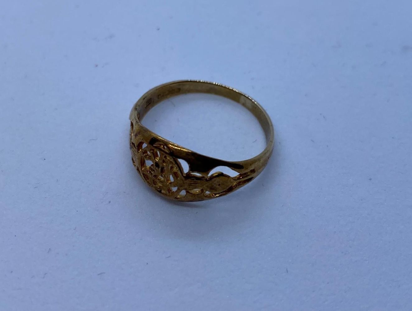 9ct Gold Glasgow Rangers Ring, 1.3g, Size K. - Image 3 of 4