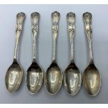 5 Nicholas Sprimont silver teaspoons hallmarked London 1901, weighs 70g