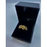 9ct Gold Puzzle Ring, 6.4g, Size T.