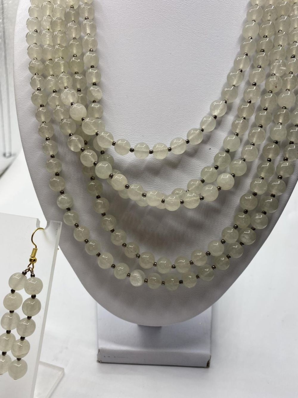 A five row Chinese pale jade necklace (length 45-58cm) and matching earrings. Total weight 202g. - Image 2 of 6