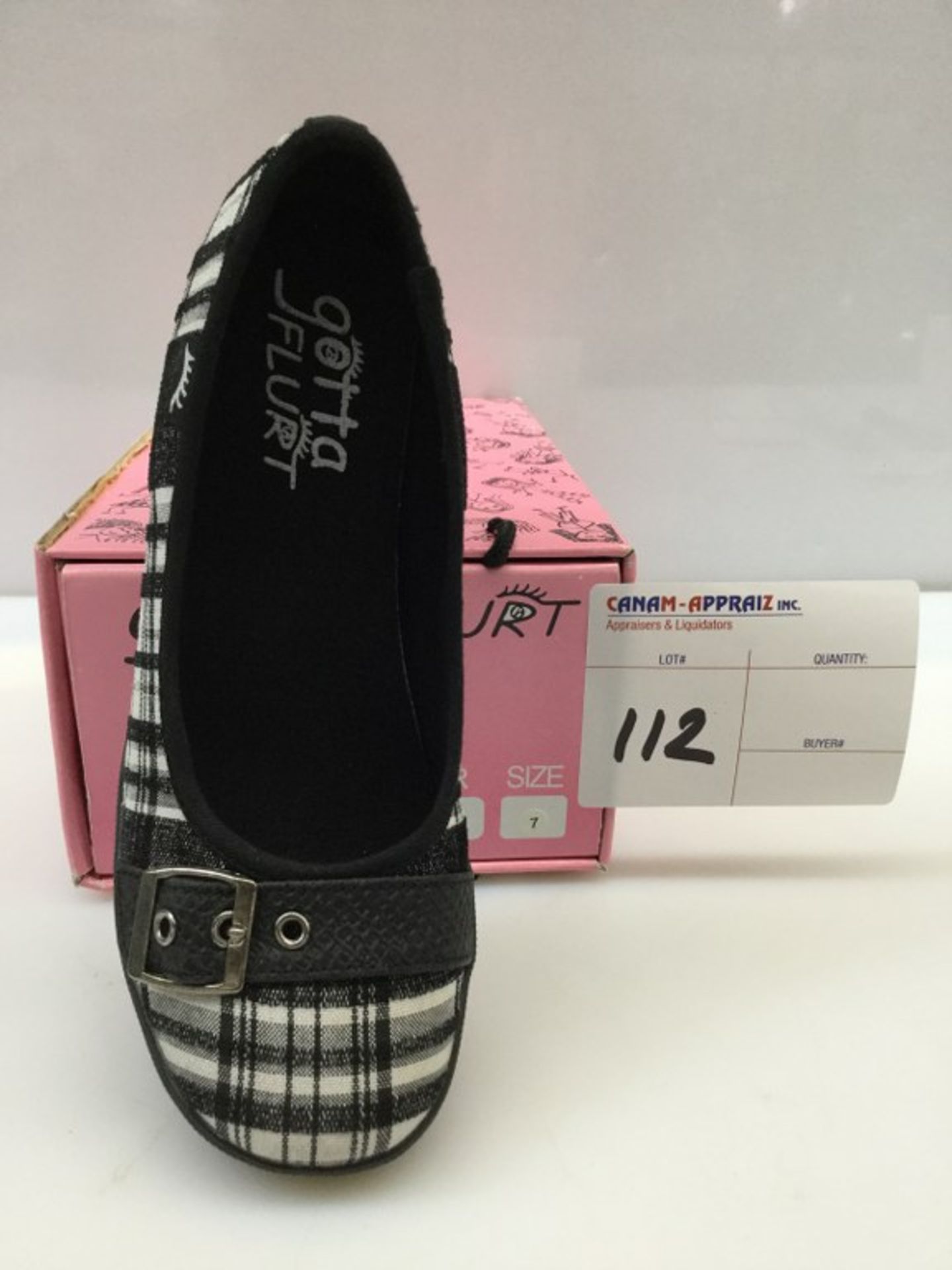 GOTTA FLIRT BLACK PLAD GIRL SHOE, SIZE 7 - Image 2 of 2