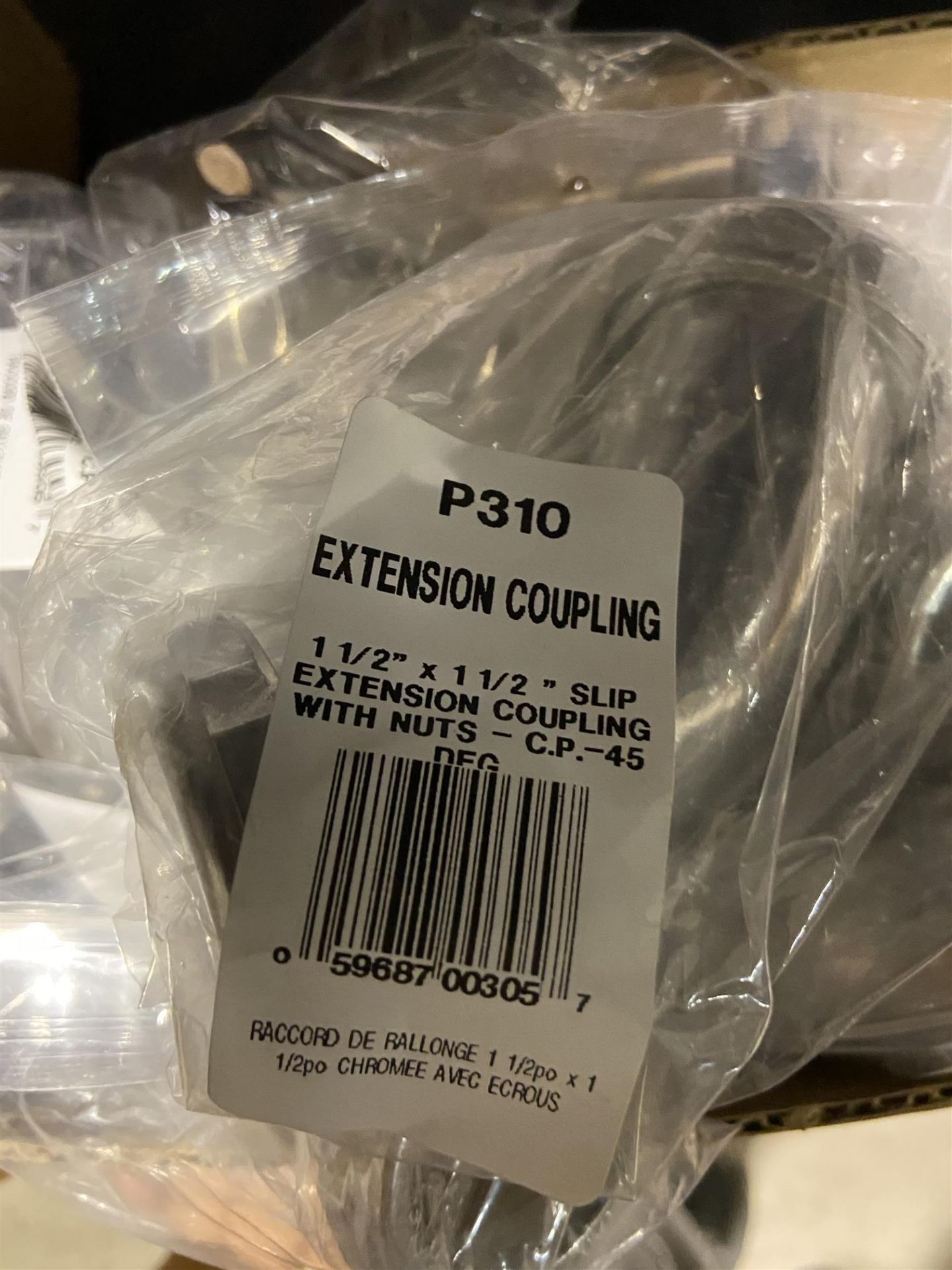 P310 - EXTENSION COUPLING - EXTENSION COUPLING W/NUTS - 28PCS - Image 2 of 4