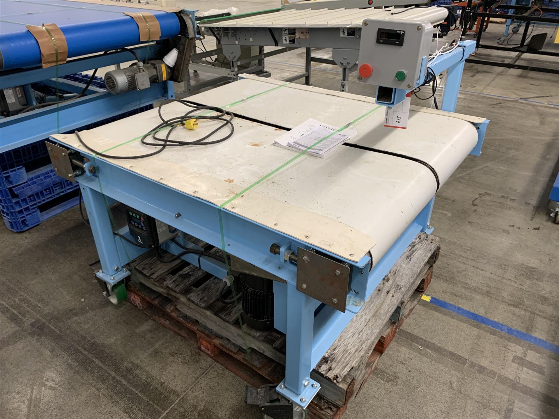 48" X 56" - CONVEYOR W/ MOTOR, VACON X SERIES CONTROLLER & CASTORS