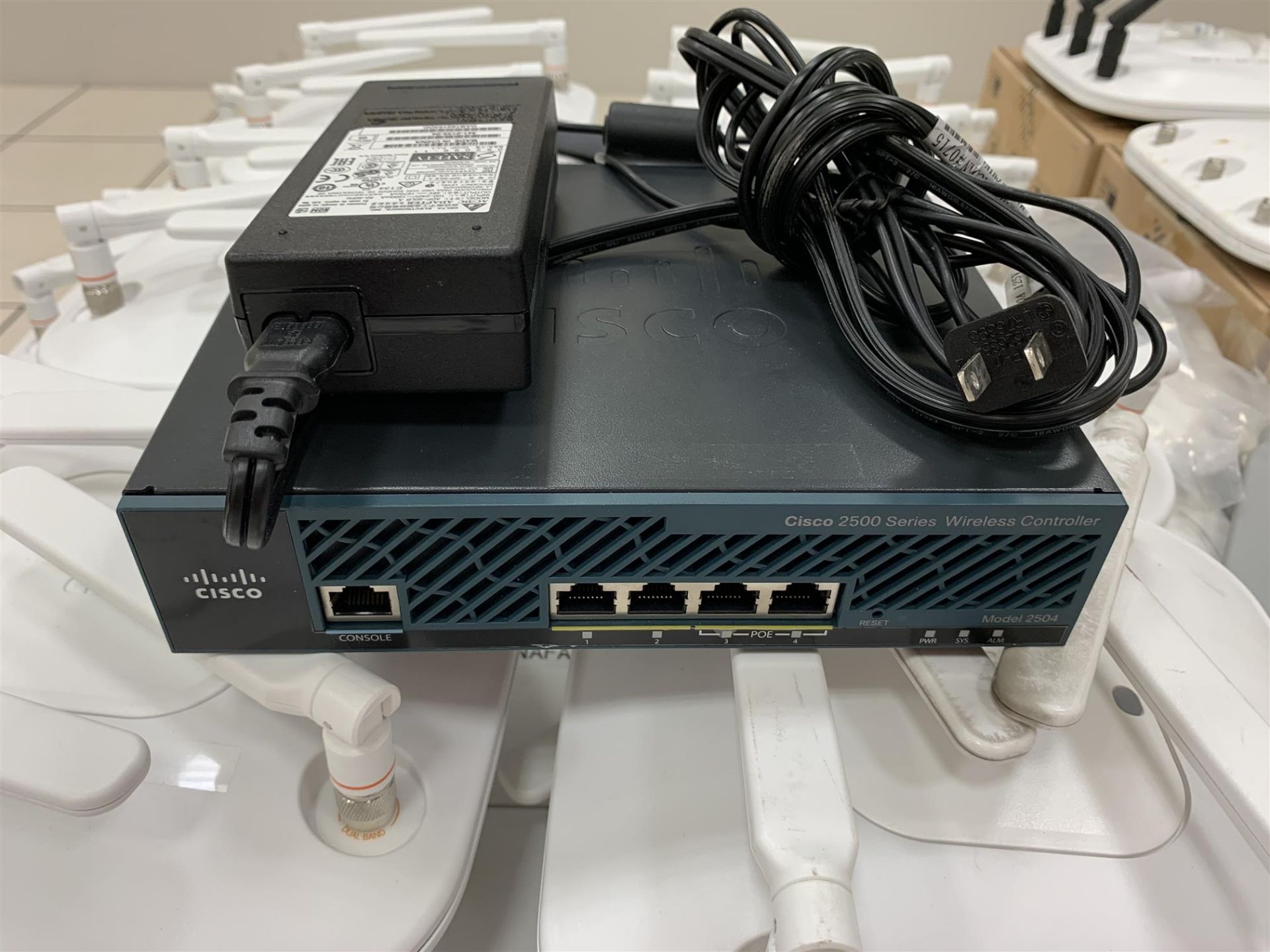 COMPLETE SETUP - CISCO - AIRONET 3602 SERIES - 802.11AC DUAL BAND ACCESS POINT W/ CISCO 2500 - Image 3 of 3
