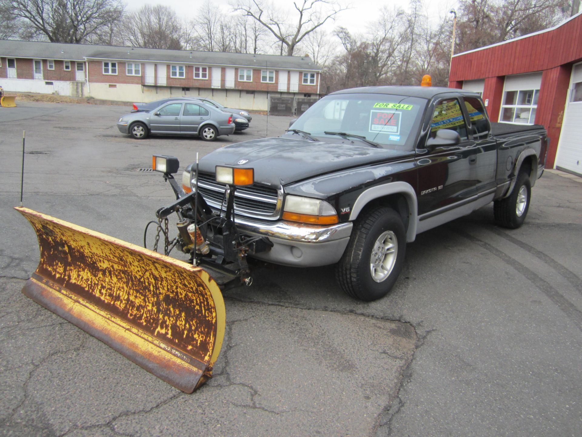 1999 Dodge Dakota SLT, 4X4, 6 cylinder, AT, power windows, A/C, (4) new tires, plow included