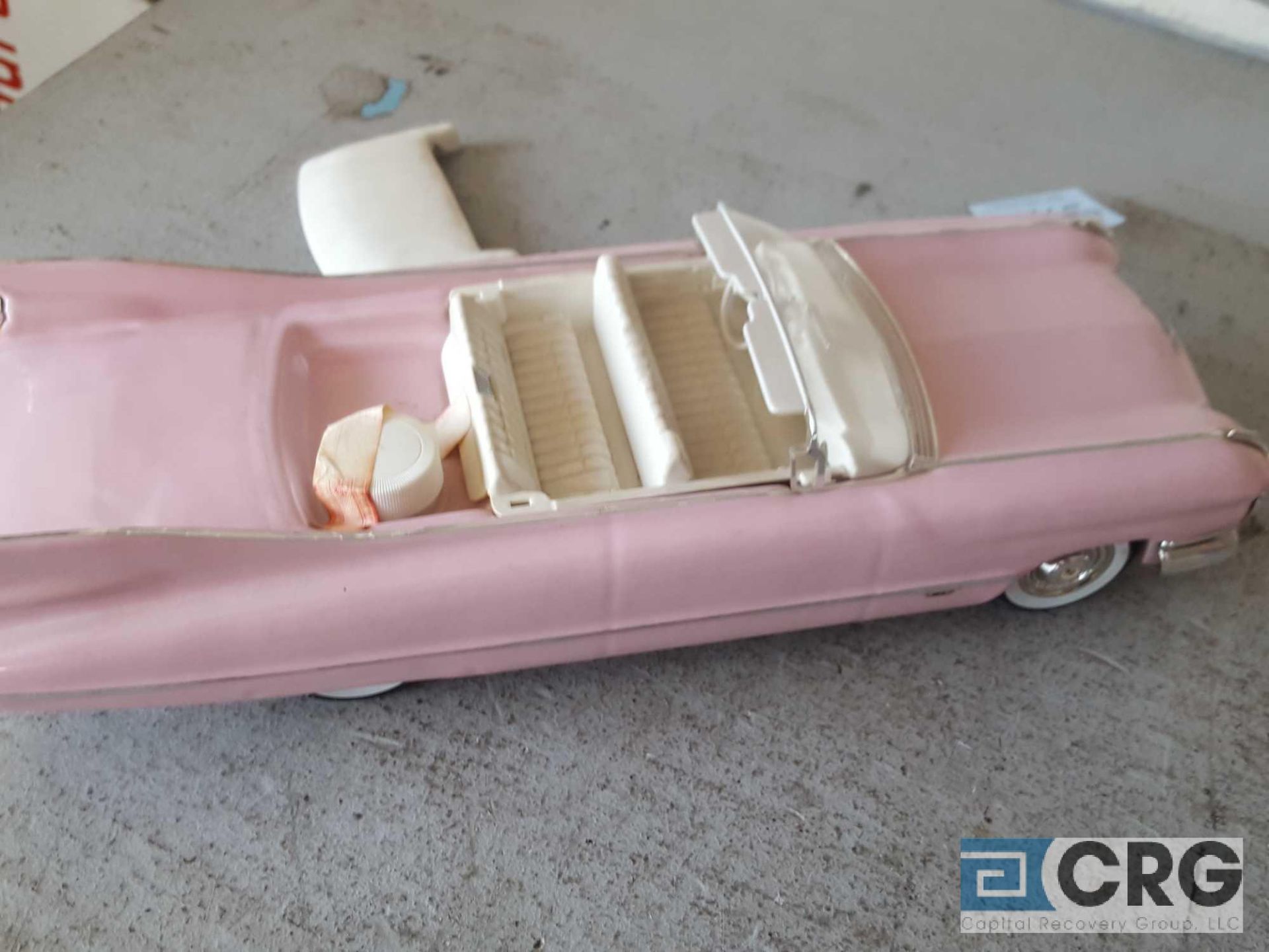 1959 Pink Cadillac Convertible, Jim Beam decanter, full with original seal - Image 4 of 4