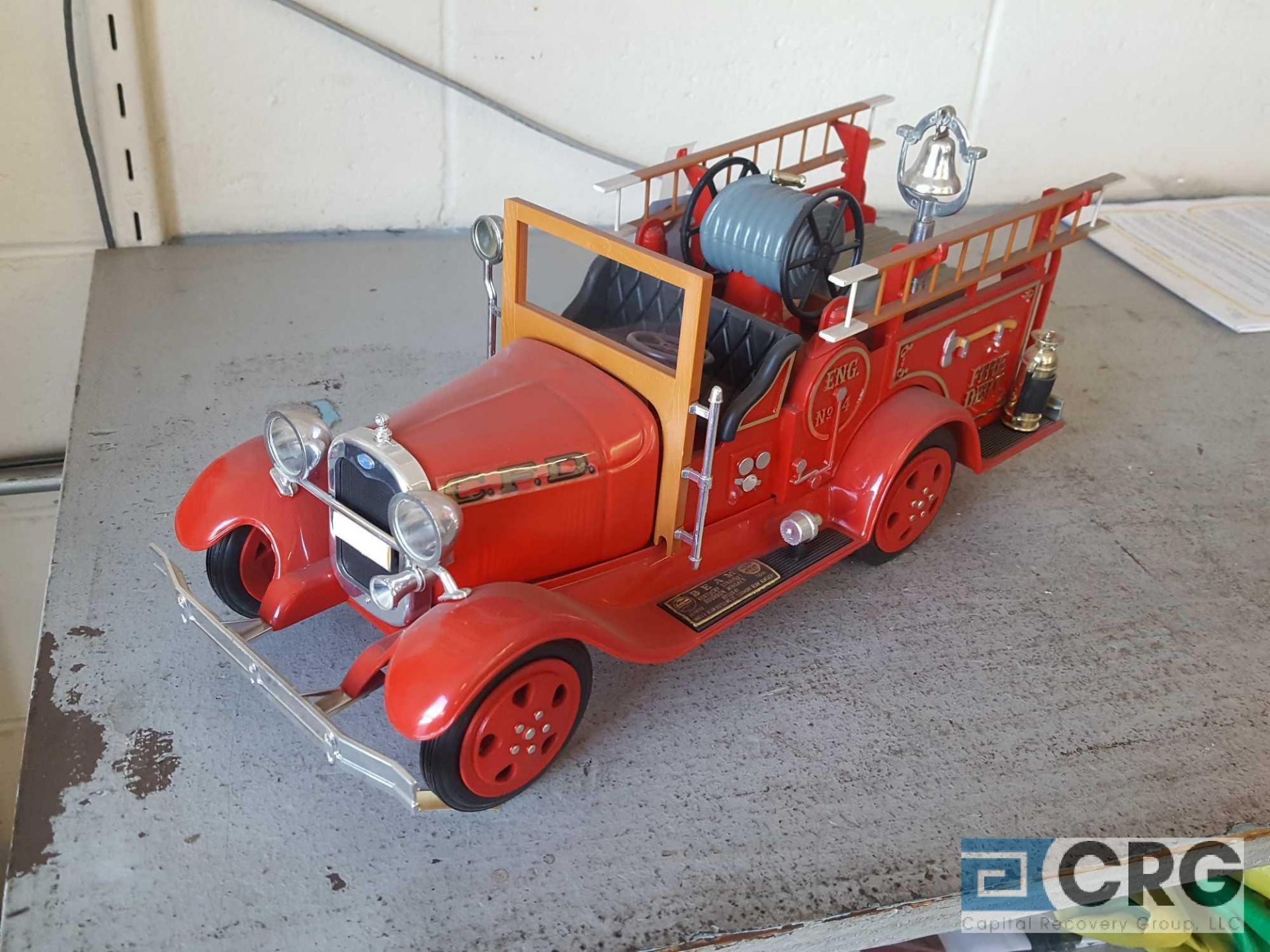 Antique Fire Engine No 4, Jim Beam decanter, full with original seal - Image 3 of 3