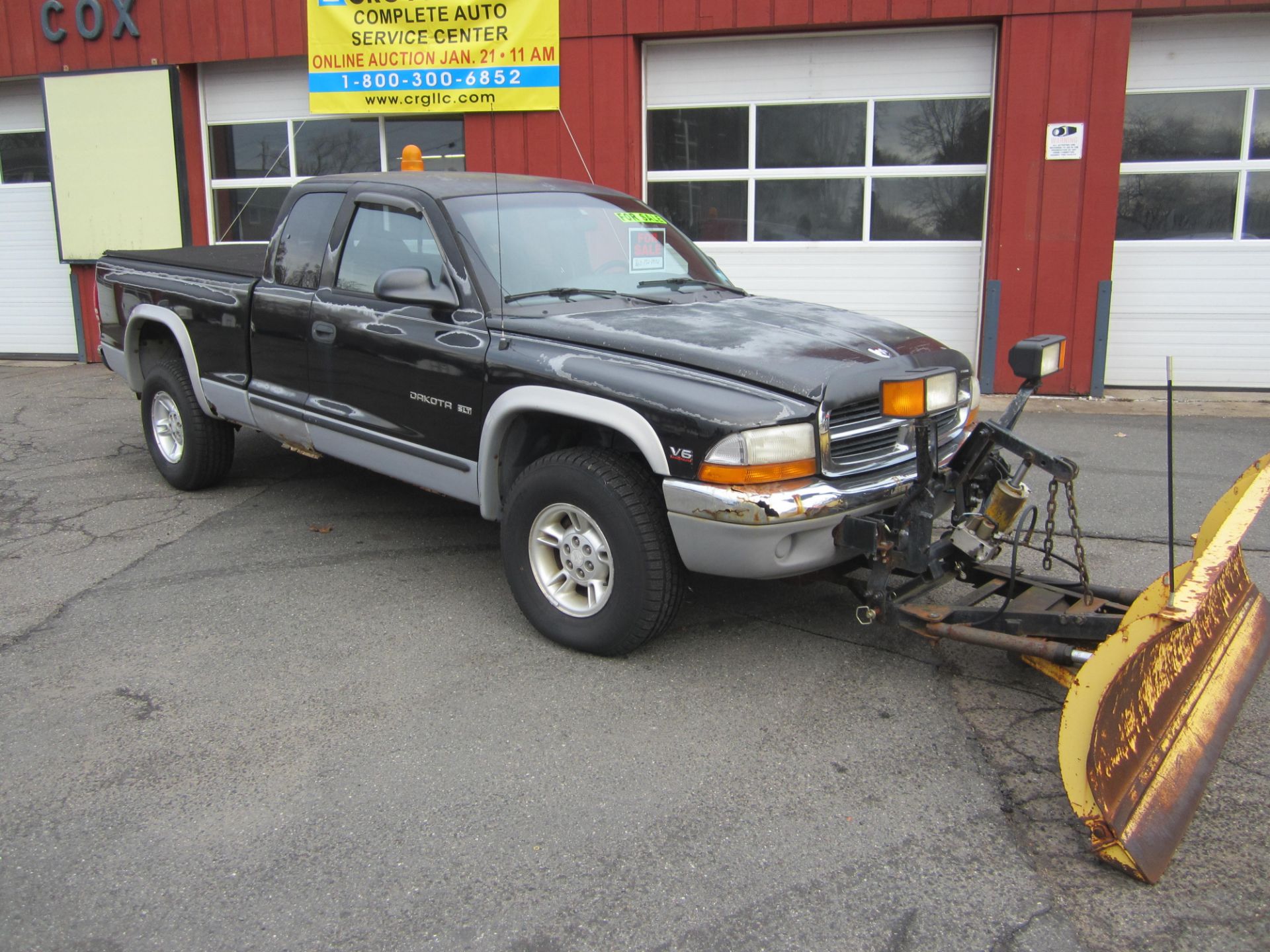 1999 Dodge Dakota SLT, 4X4, 6 cylinder, AT, power windows, A/C, (4) new tires, plow included - Image 2 of 6