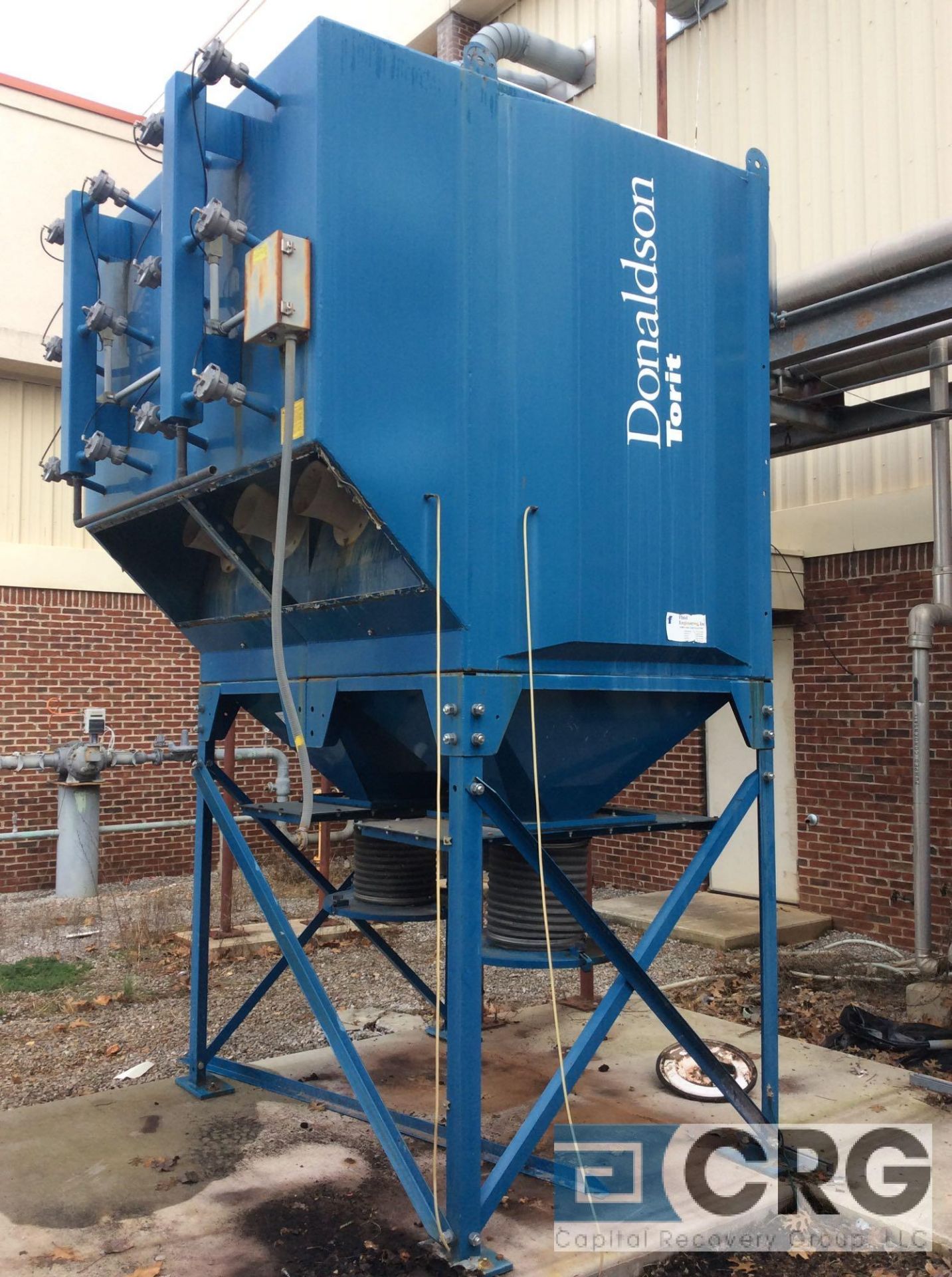 Donaldson Torit DF03-24 dust collector, with Aerovent blower 60 hp motor both are 3 phase - Image 5 of 7